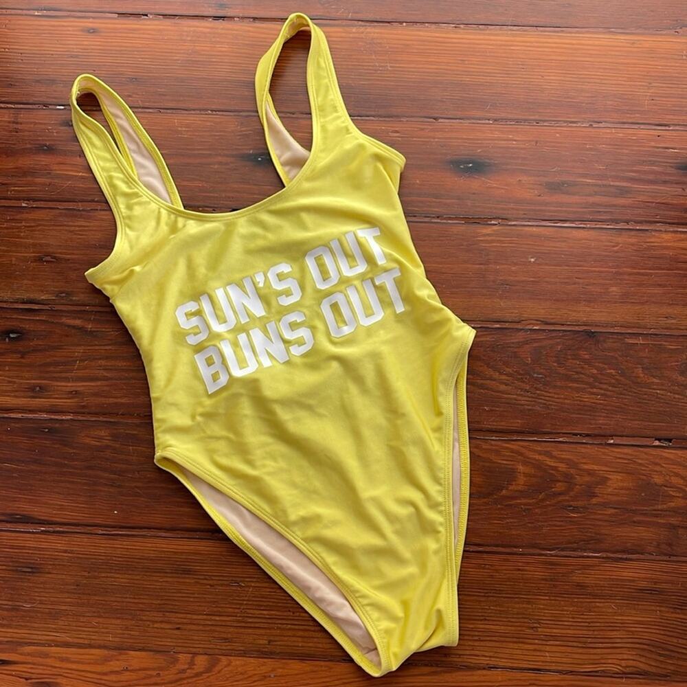 Private Party Suns Put Buns Put scoop back one piece swimsuit sz M/L